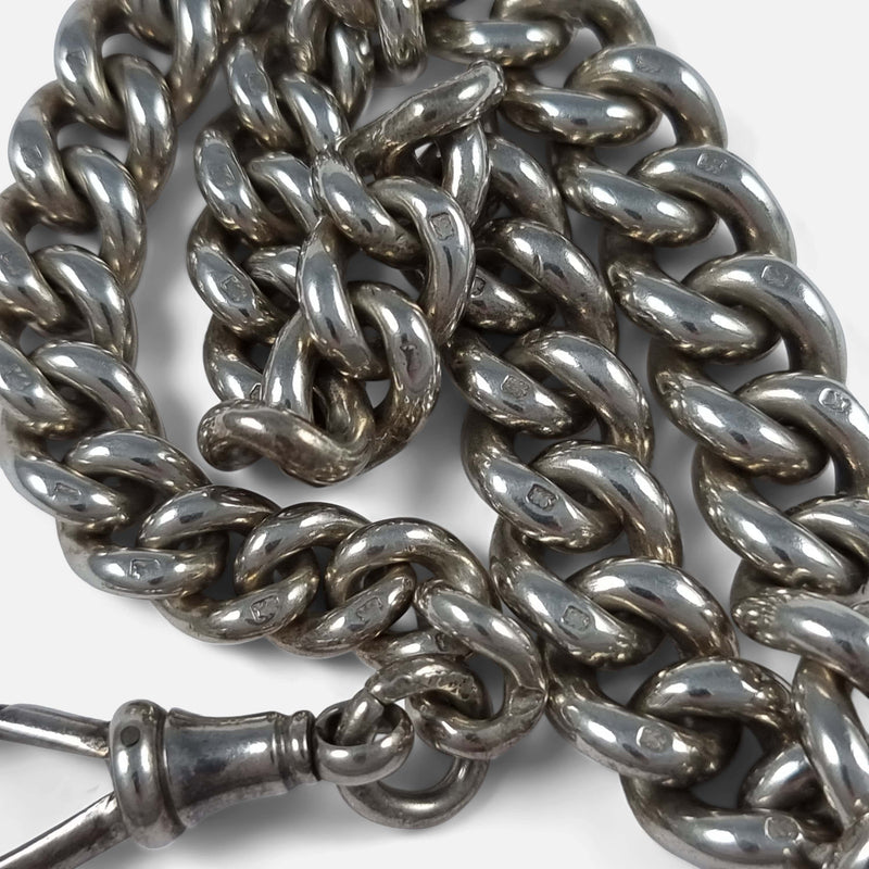 focused on the marks to a number of the chain links