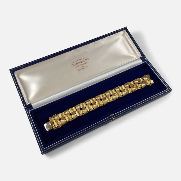 The 9ct Gold Link Bracelet viewed in its case