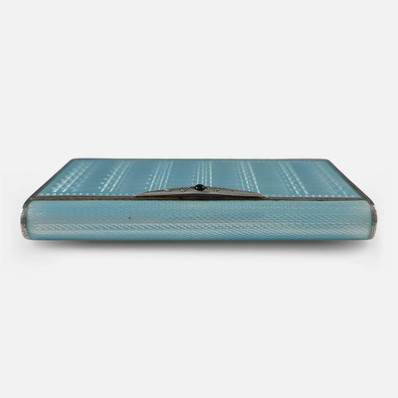 the case viewed from the front
