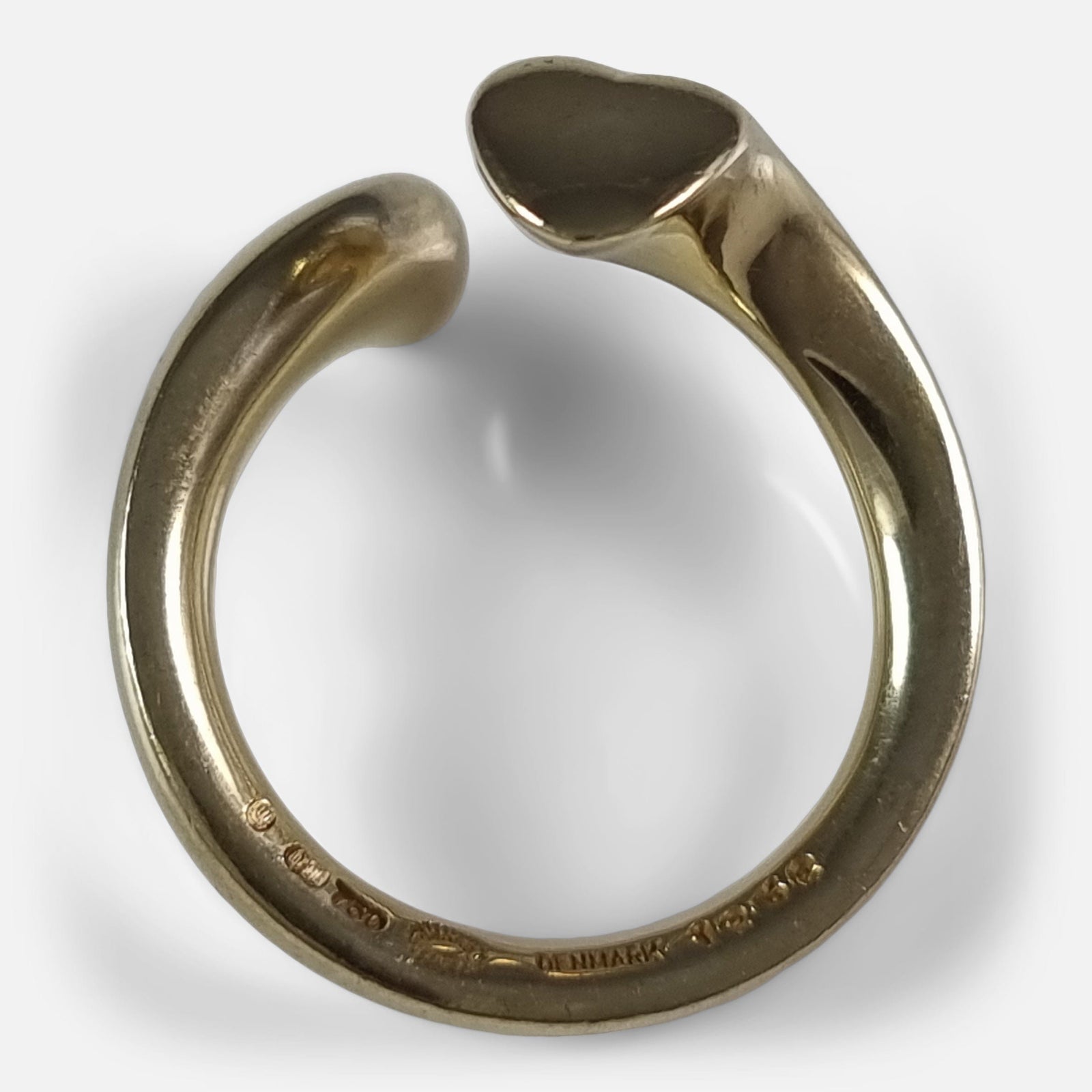 Bonhams : A monumental 19th century Irish silver covered