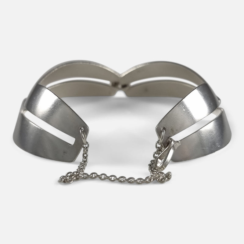 The Georg Jensen Sterling Silver Bracelet #170, viewed from the front with clasp unfastened