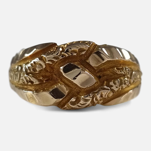 the George V 18ct Gold Keeper Ring, viewed from the front
