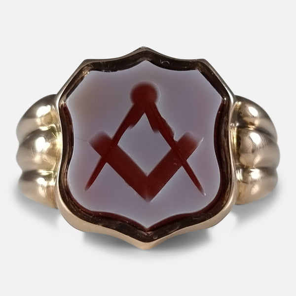 The George V 9ct Gold Sardonyx Masonic Signet Ring, viewed head on