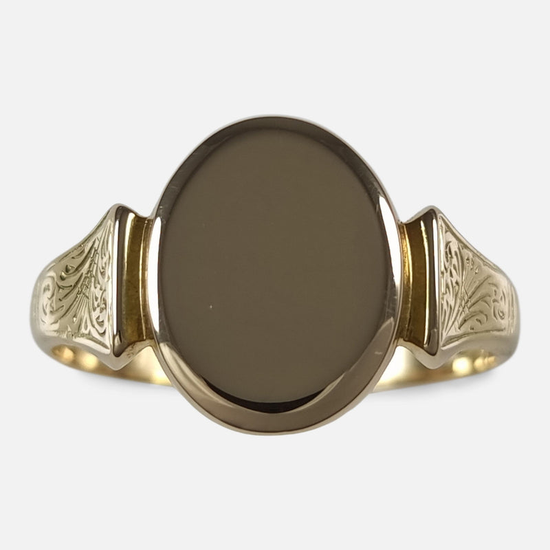 The George VI 18ct Yellow Gold Signet Ring, viewed from above