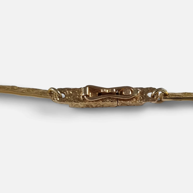 the clasp fastened