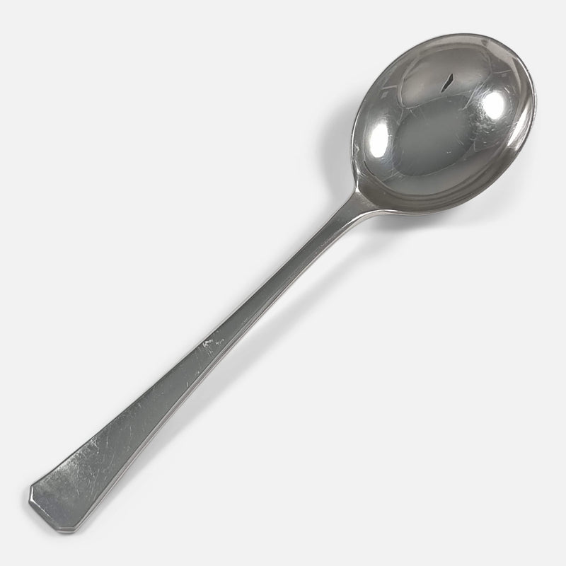 one of the spoons viewed diagonally