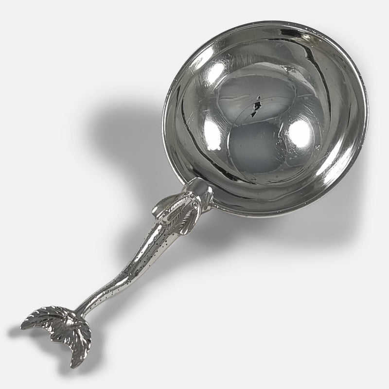 the ladle viewed diagonally