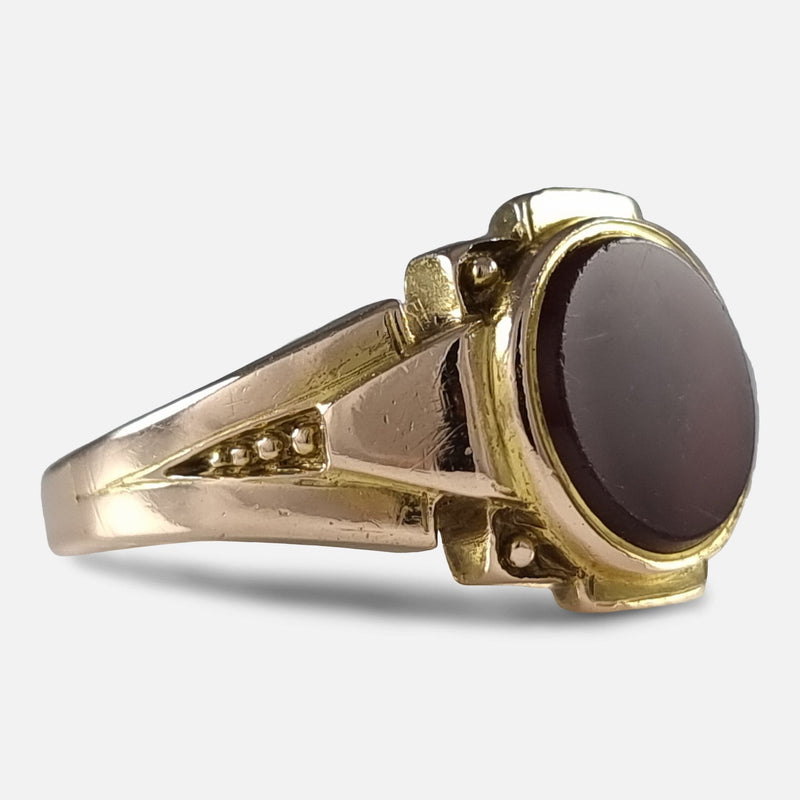 the ring viewed from the left side at a slight angle