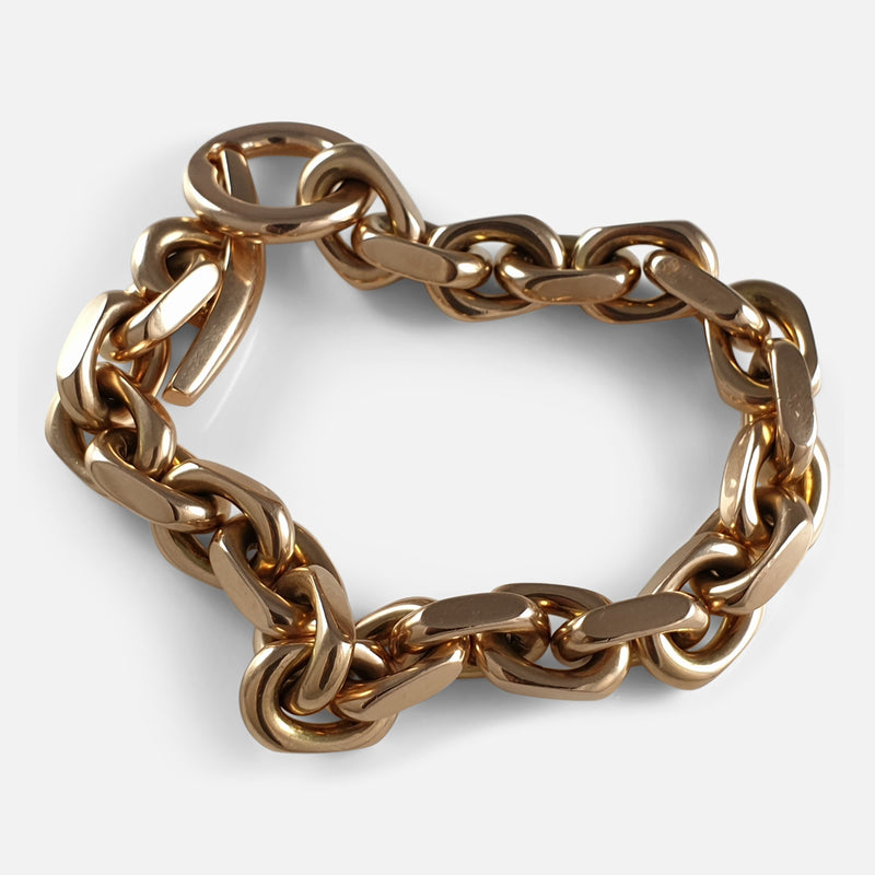 14ct gold chain link bracelet from the side