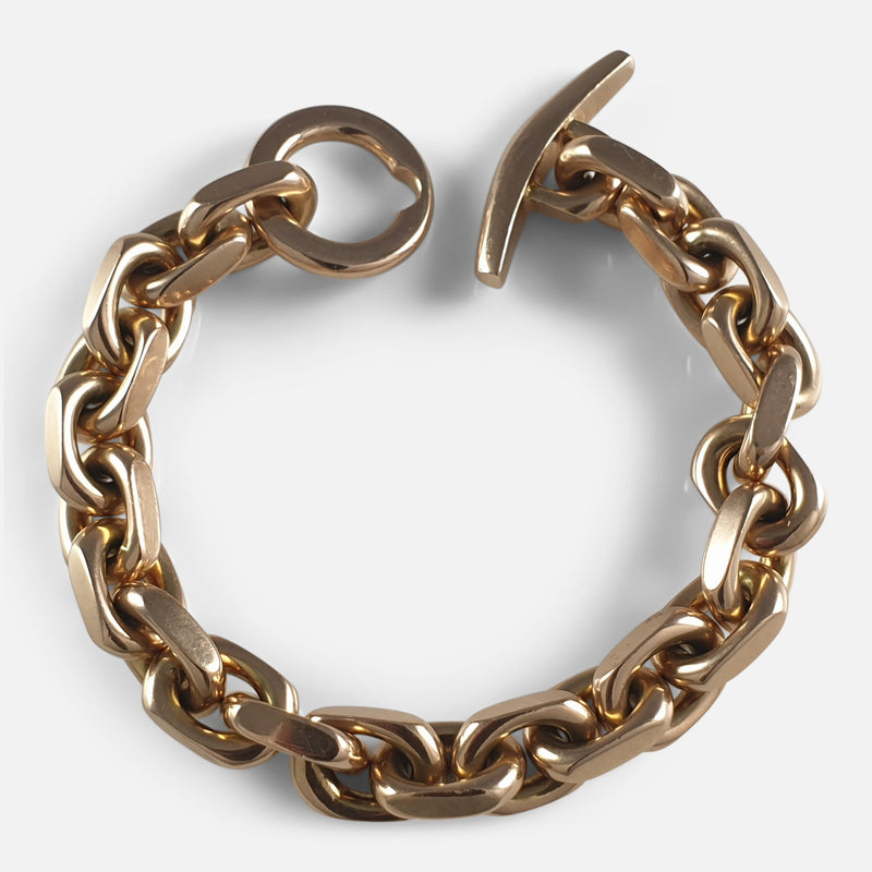 14ct gold chain link bracelet viewed from above unfastened