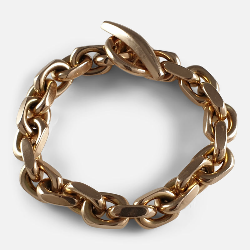 14ct gold chain link bracelet viewed from above