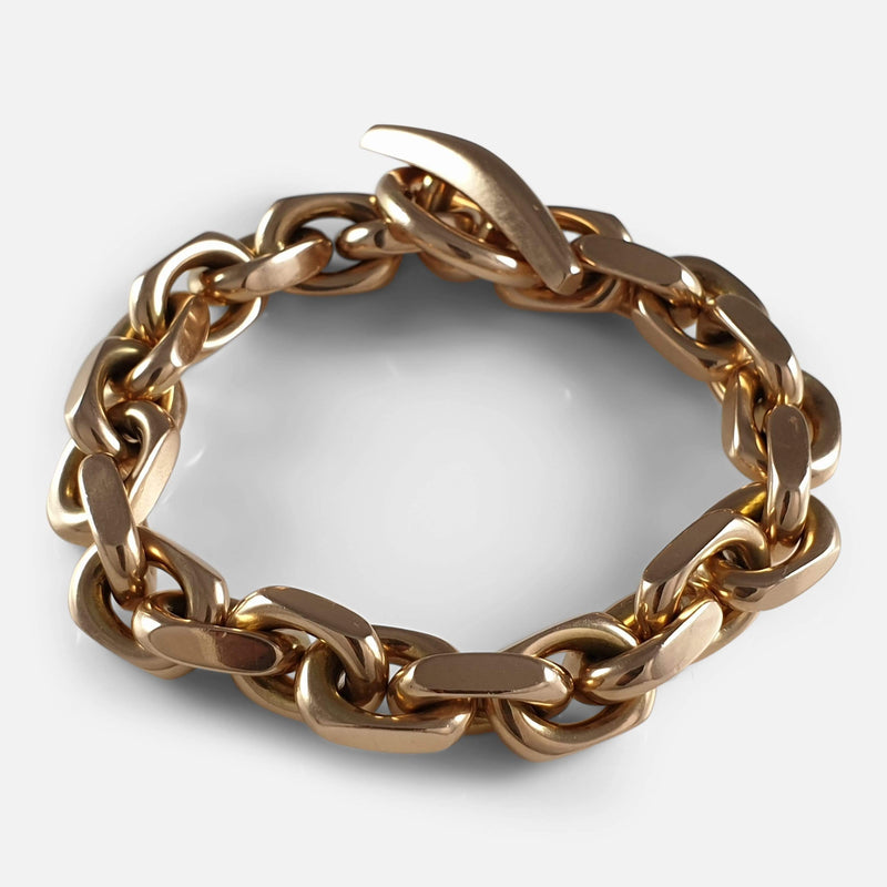 14ct gold chain link bracelet viewed from above