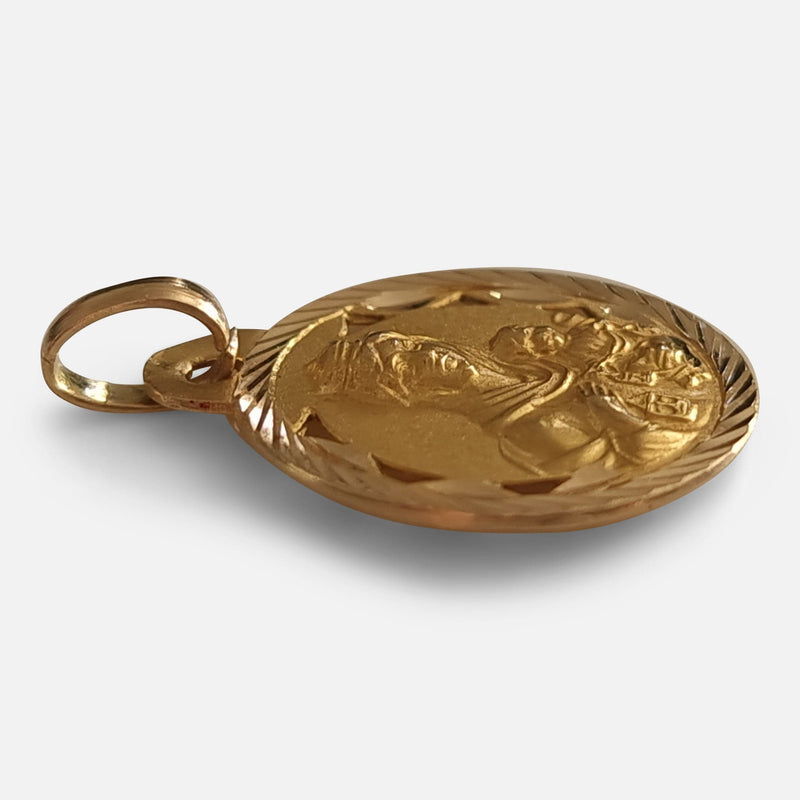 Mary and hotsell jesus gold pendant
