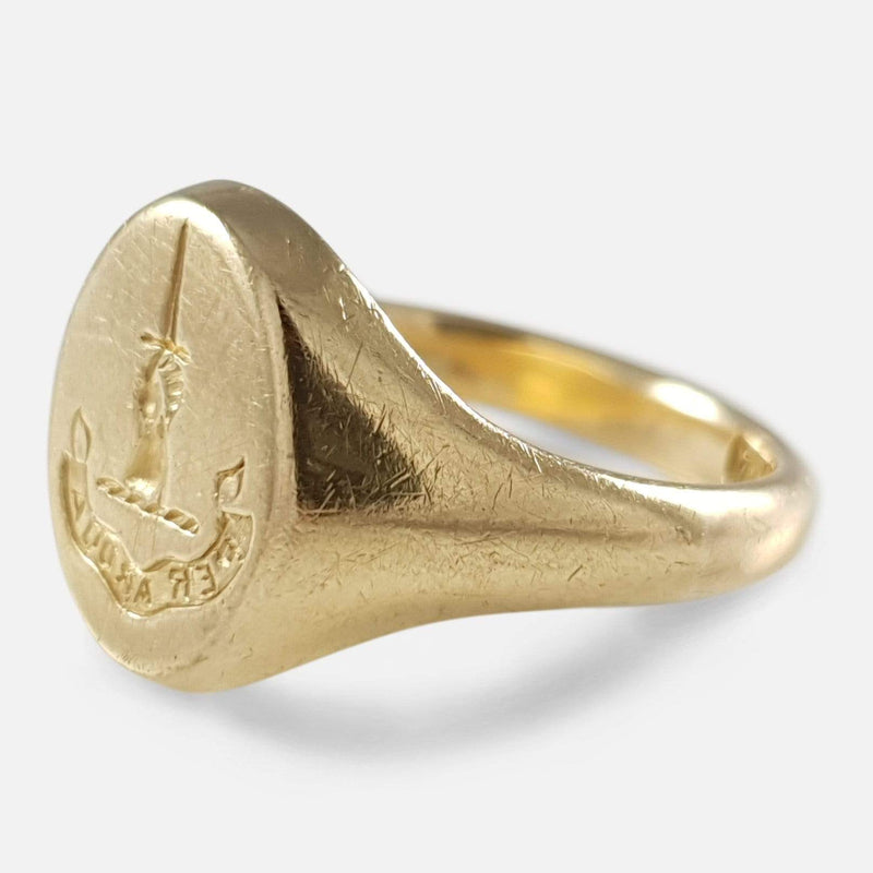 18ct Gold Clan Macinyre Intaglio Signet Seal Ring viewed from the right side