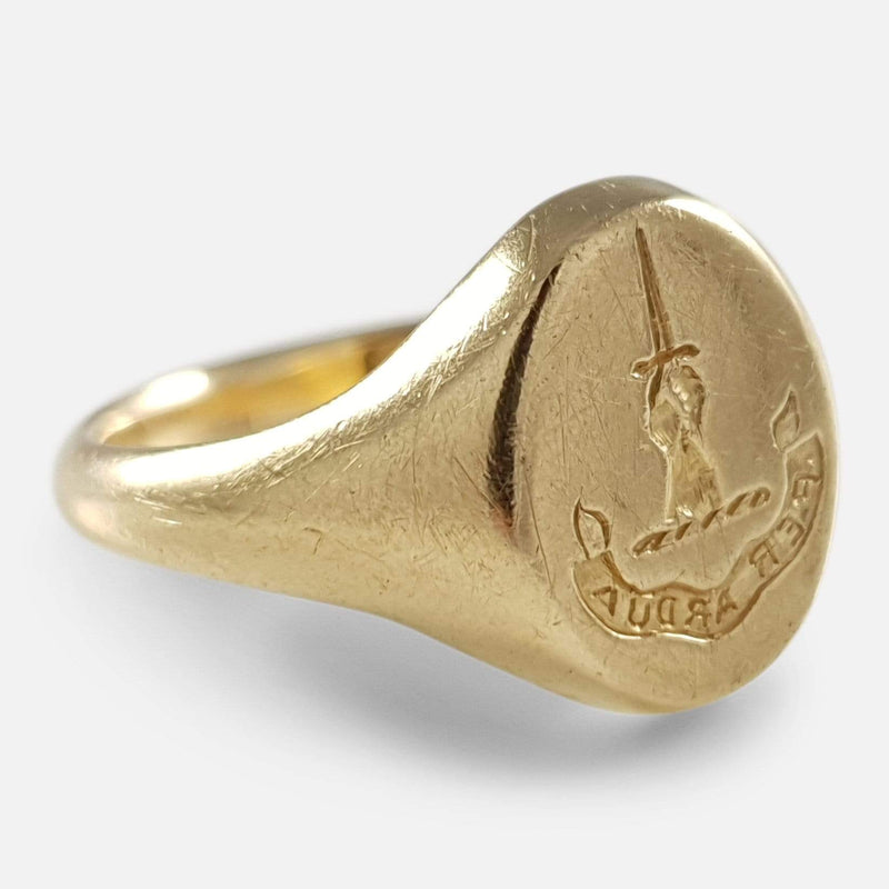 18ct Gold Clan Macinyre Intaglio Signet Seal Ring viewed from the left side