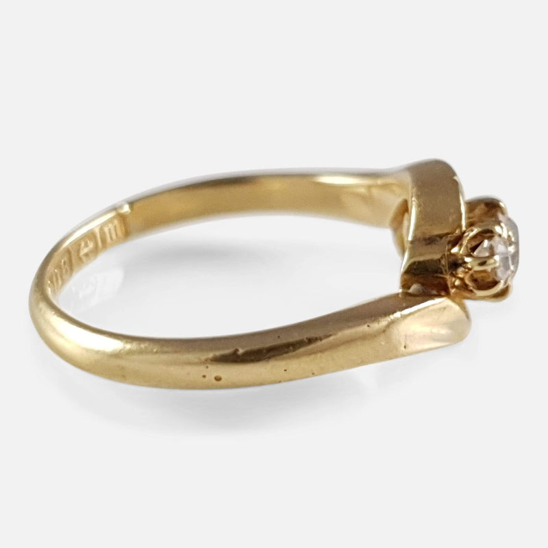 the gold ring viewed from the left side on