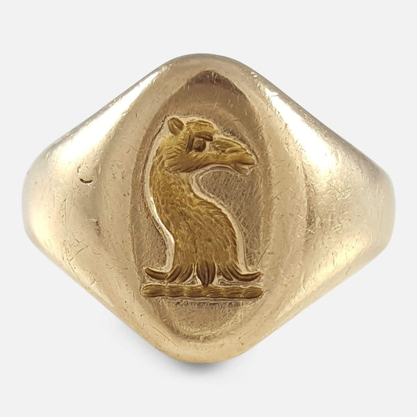 18ct Yellow Gold Intaglio Signet Seal Ring viewed from the front