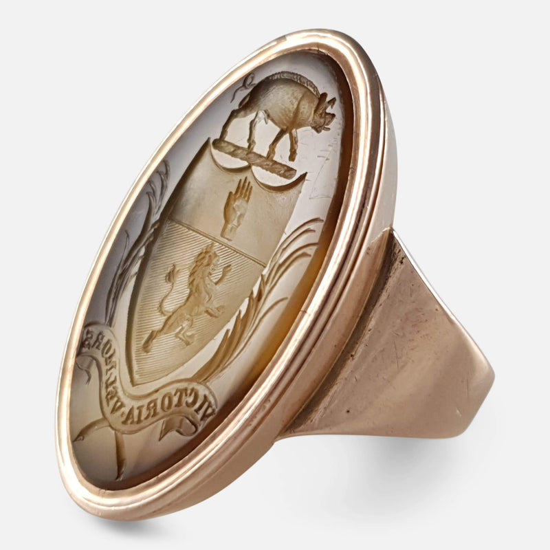 the signet ring viewed from the right at a slight angle