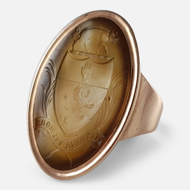 the signet ring viewed from the right at a slight angle