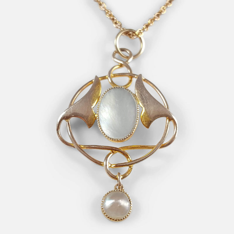 9ct Gold and Pearl Pendant With Chain Murrle Bennett & Co viewed from the front