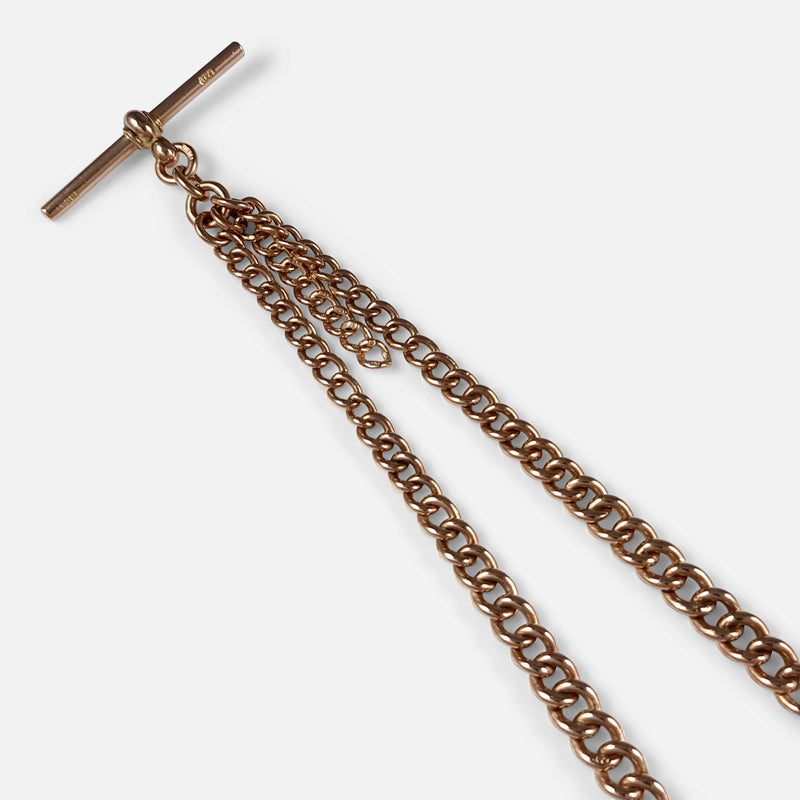 focused on  a section of the chain to include the t-bar
