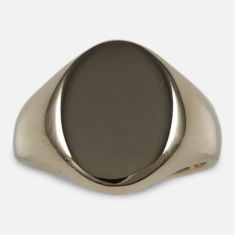 a birds eye view of the face of the ring