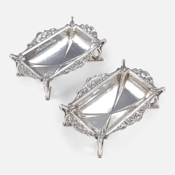 A Pair Of Omar Ramsden Arts & Crafts Sterling Silver Dishes - Argentum Antiques & Collectables