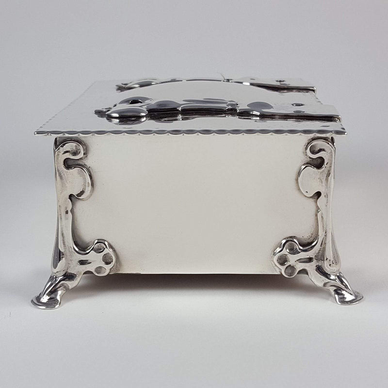 the silver casket viewed from the right side