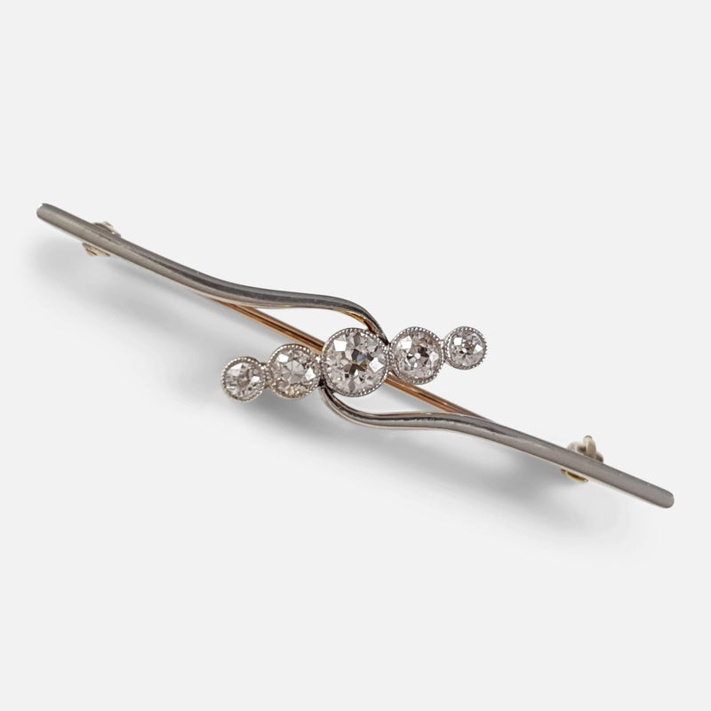 1920s 15ct gold and platinum diamond bar brooch viewed from the front