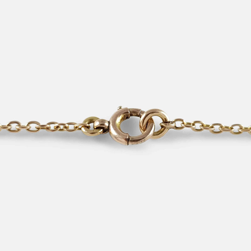 the necklace clasp closed