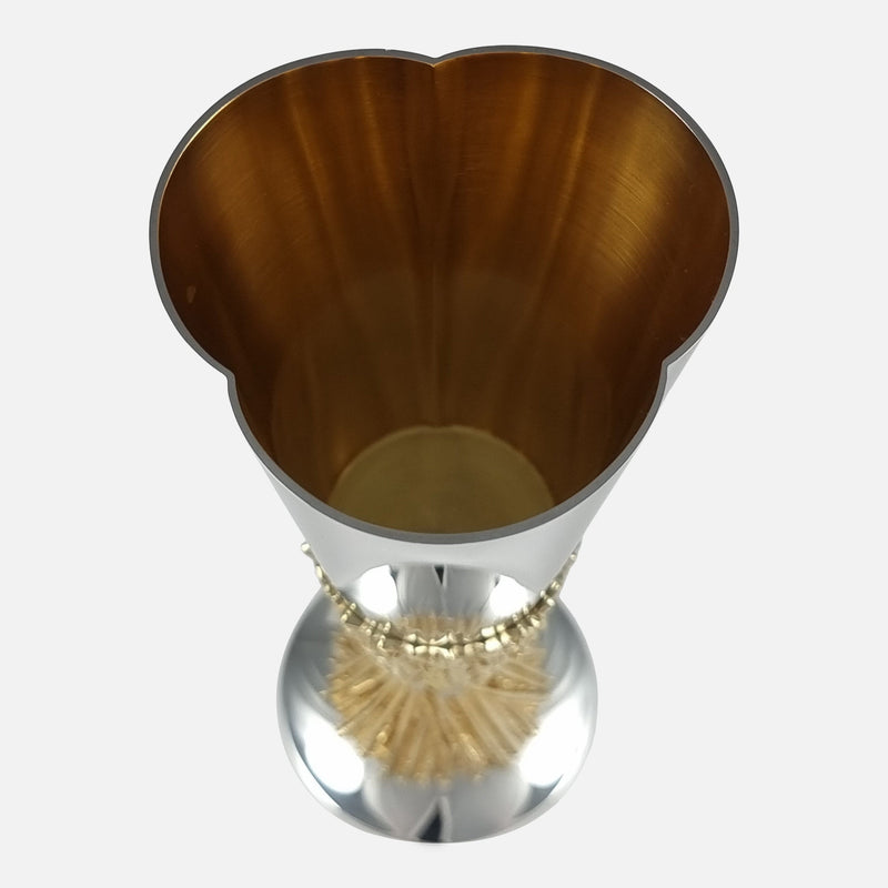 a birds eye view to the interior of the goblet