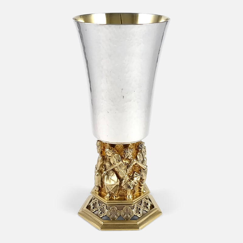 the goblet rotated to view a number of the choristers