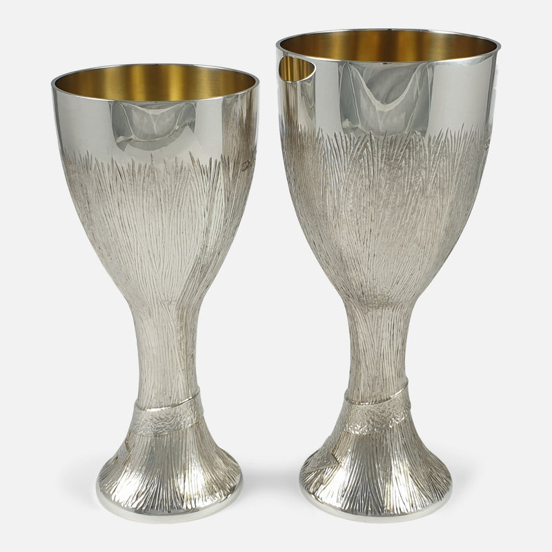 a side on view of the two cups