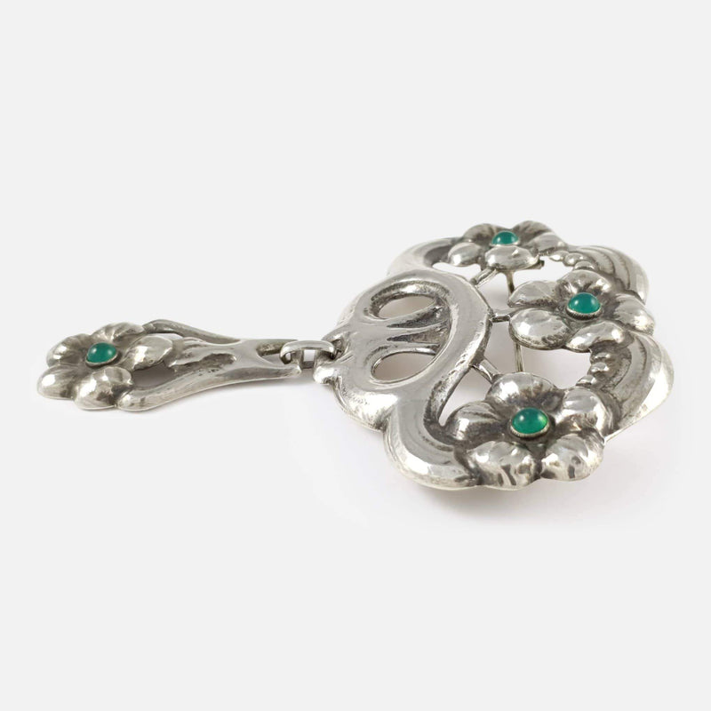 the brooch viewed from the right side on