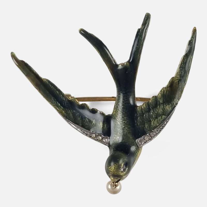 the brooch as it is normally intended to be worn
