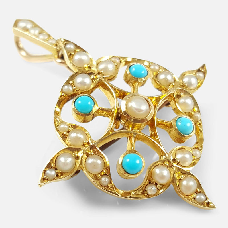 the pendant viewed diagonally