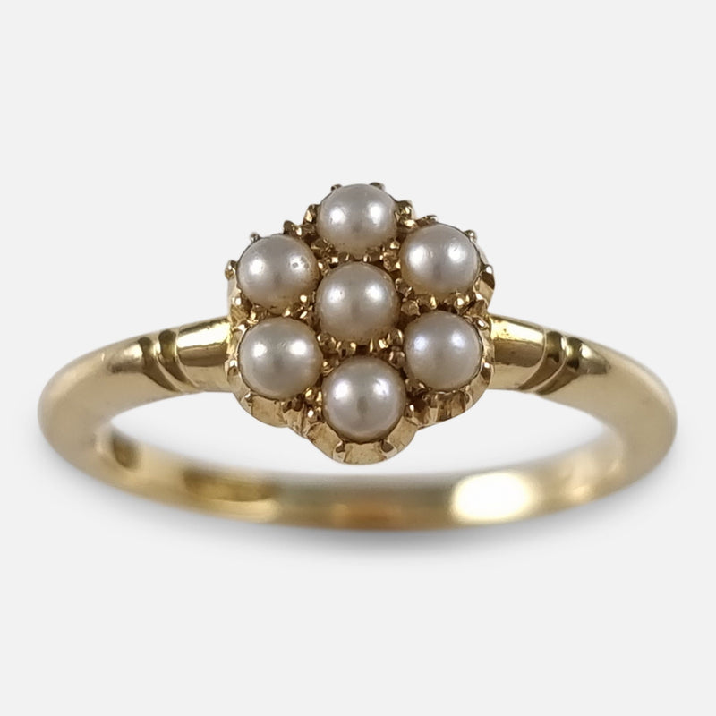 the 18ct yellow gold ring viewed from above