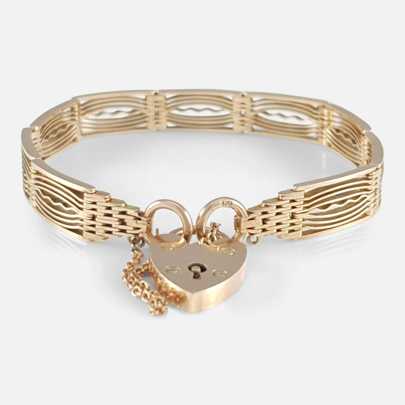 the 9ct yellow gold gate link bracelet viewed from the front