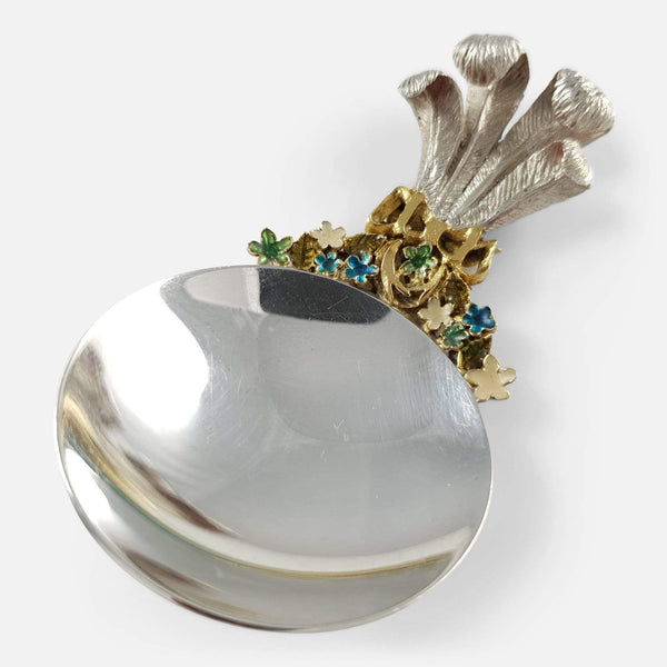 the tea caddy spoon viewed diagonally