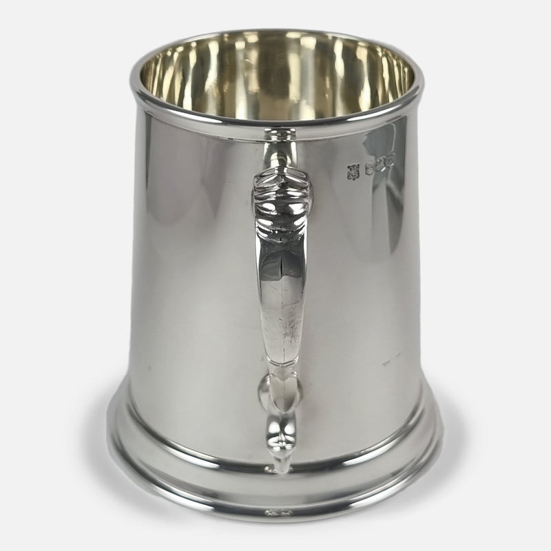 the mug rotated with handle to the forefront