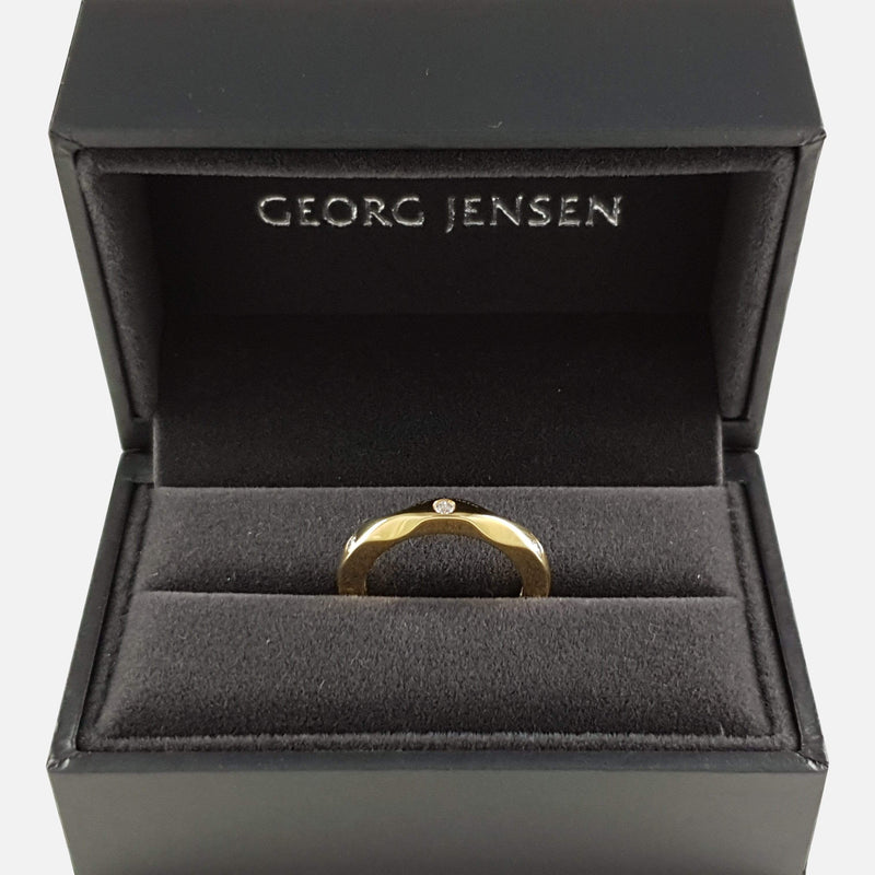 the ring viewed in its box