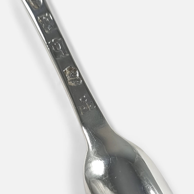 the engraving to the back of the marrow scoop