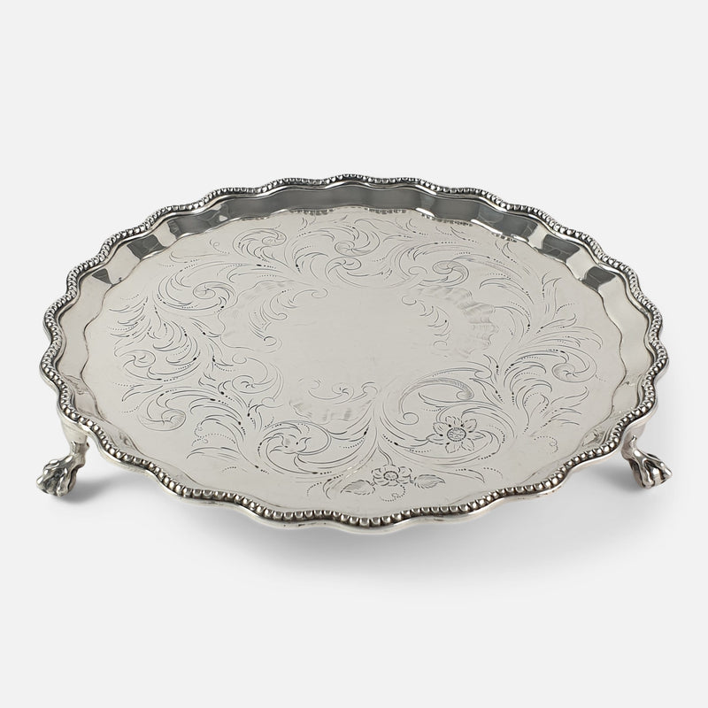a view of the salver from the front