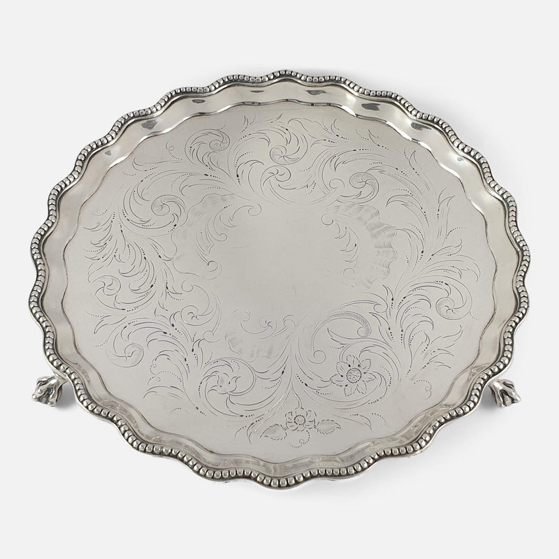 a view of the salver displaying the decoration