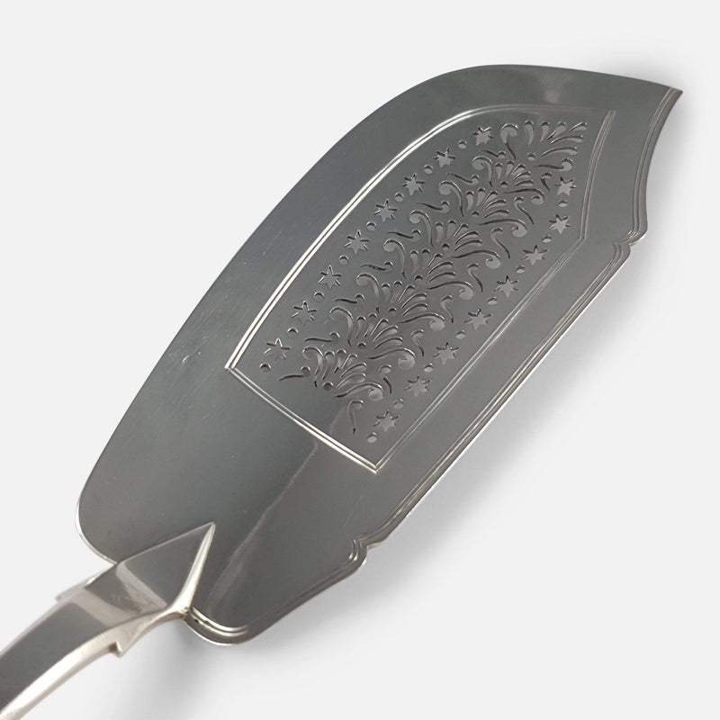 the pierced blade viewed diagonally