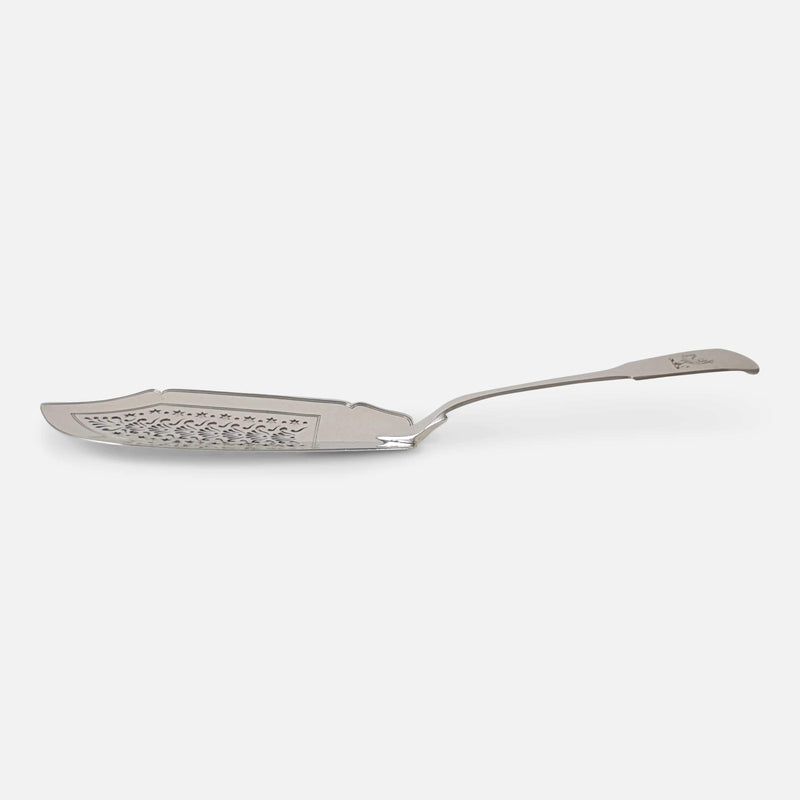 a side on view of the fish slice