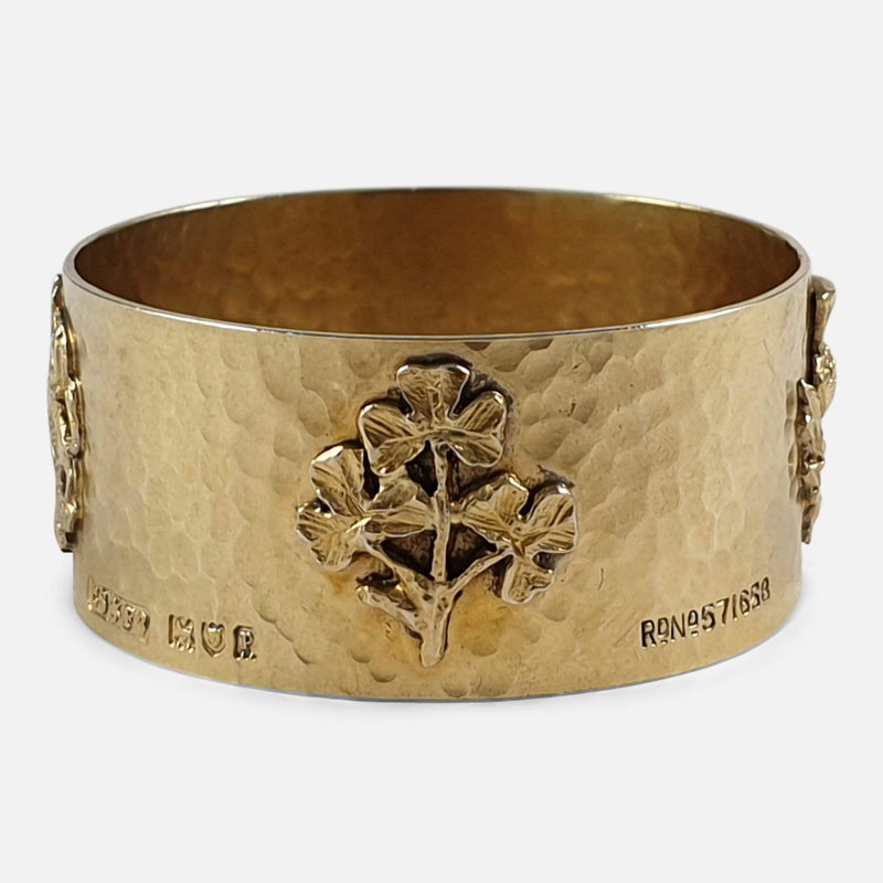 the napkin ring's applied shamrock decoration