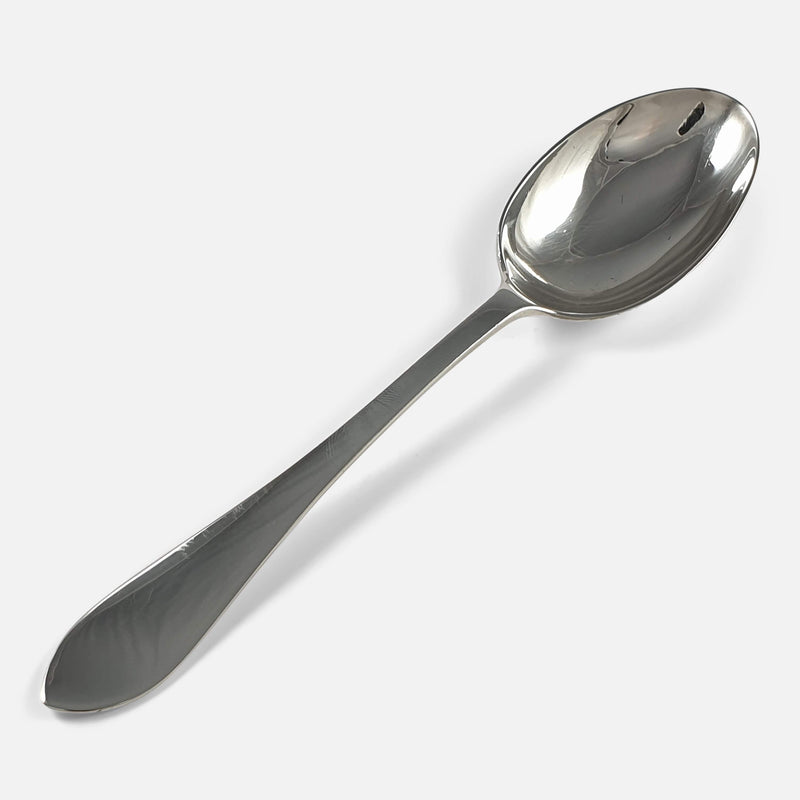 the spoon viewed diagonally