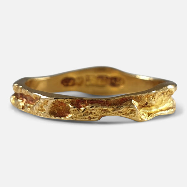 the Lapponia 18ct gold ring viewed from the front