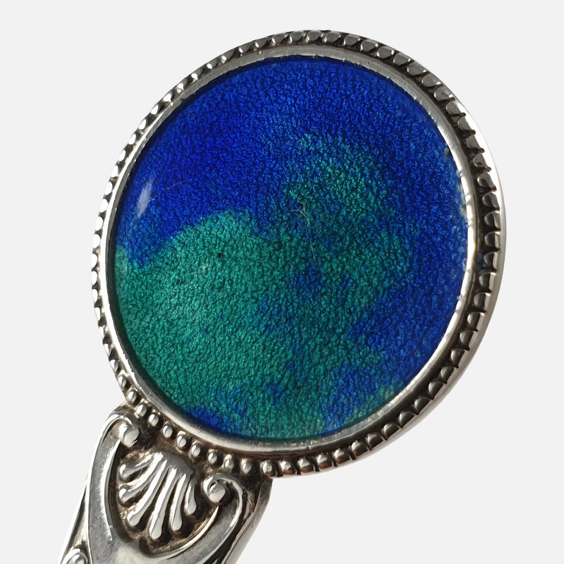 a view of the blue and green enamel